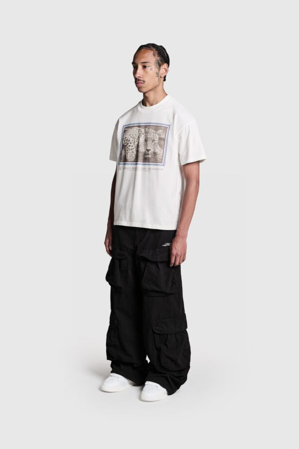 caprena Big Cargo Shorts – Durable & Roomy Outdoor Wear - Image 2