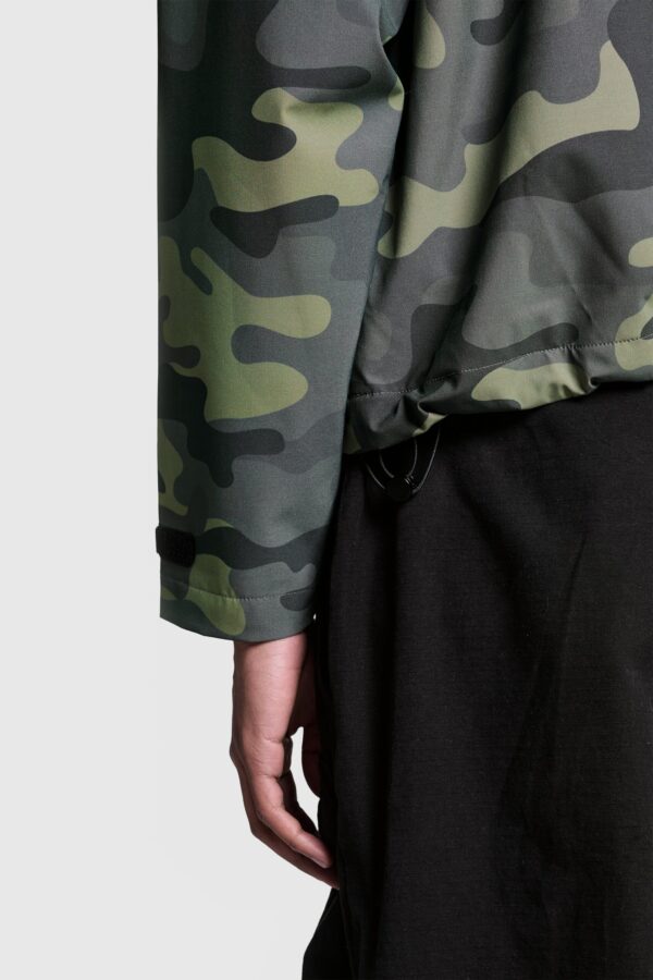 caprena Outdoor Jacket – Durable & Weather-Resistant Outerwear - Image 7