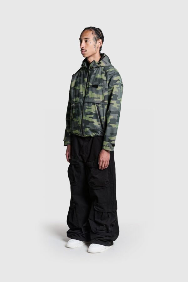 caprena Outdoor Jacket – Durable & Weather-Resistant Outerwear - Image 2